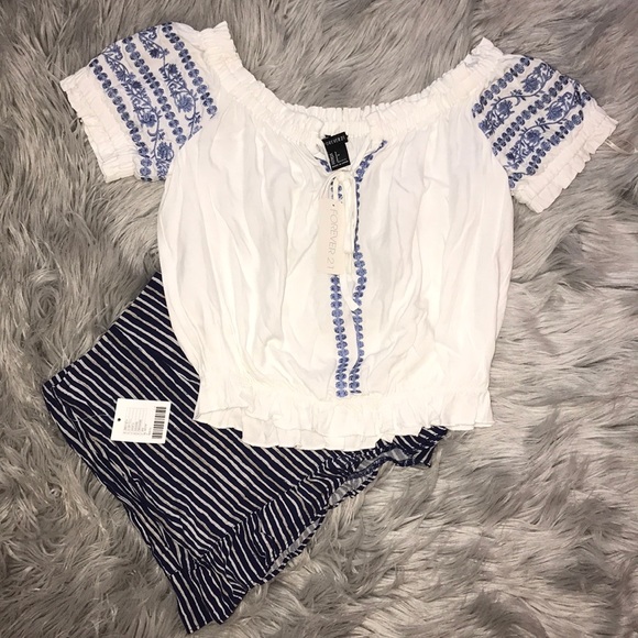 Pinstripe Shorts with Ruffle Detail - Picture 2 of 3